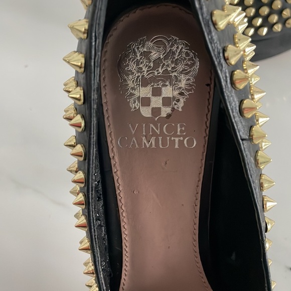 Vince Camuto stud heels - Picture 4 of 8